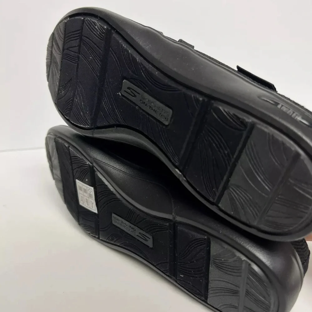 Skechers Womens Up Lift Slip On Black Size 8 M